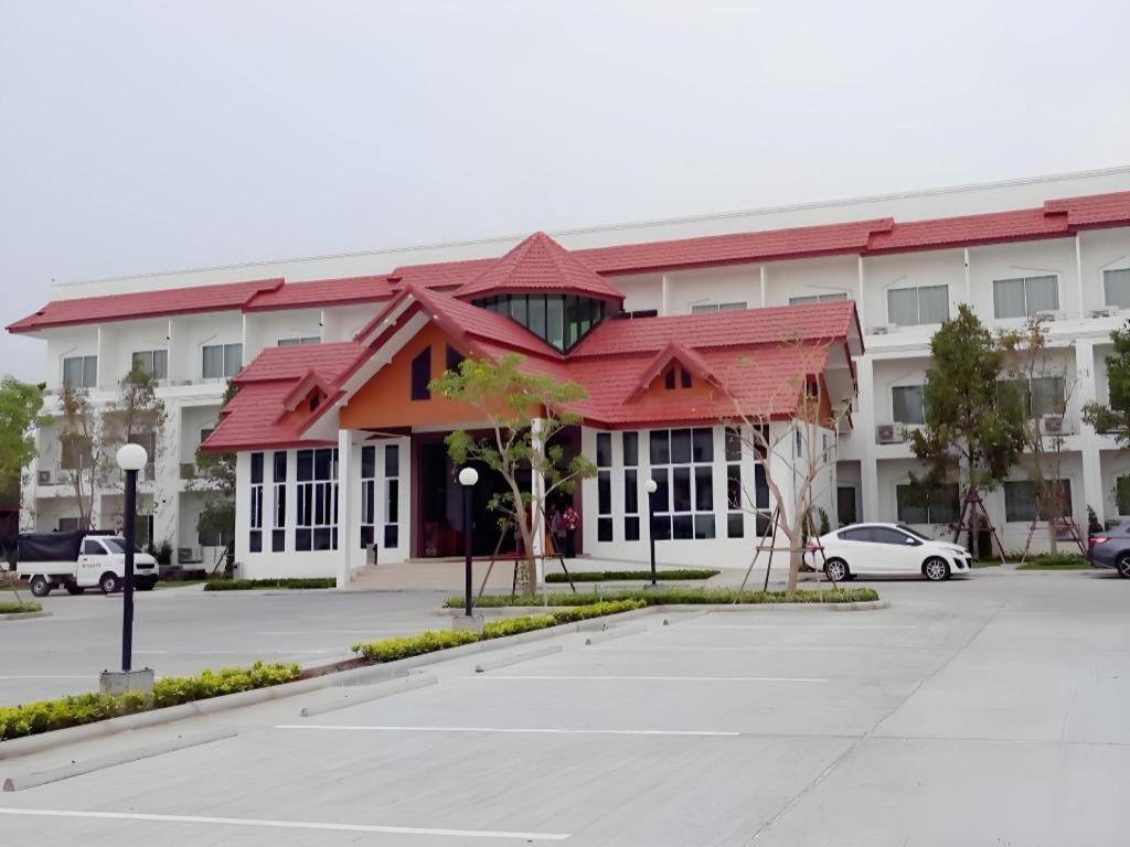 Silayok Grand Hotel Tak Exterior foto