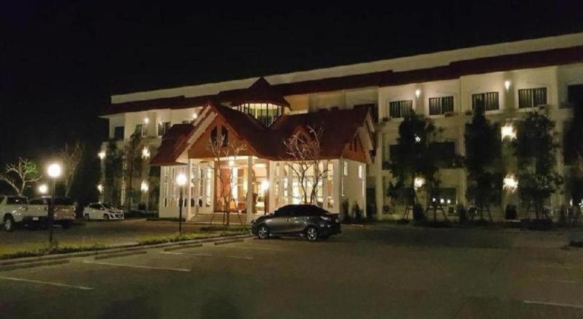 Silayok Grand Hotel Tak Exterior foto