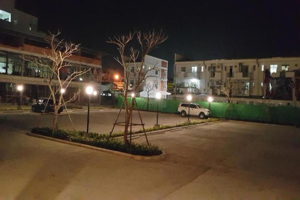 Silayok Grand Hotel Tak Exterior foto